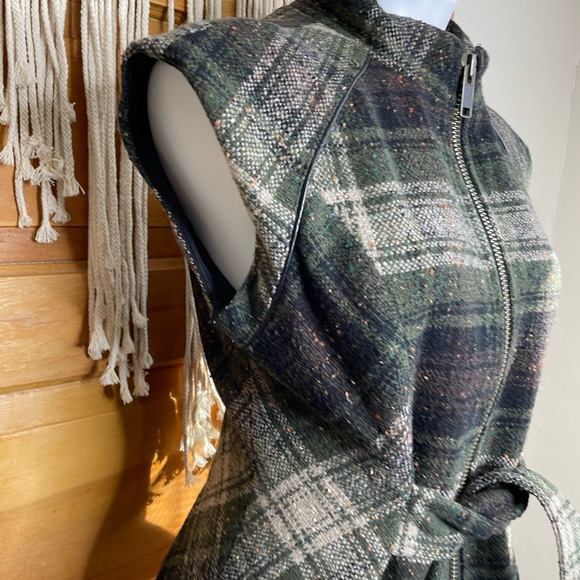 CAbi Plaid Vest - Brown and Gray - Picture 15 of 16